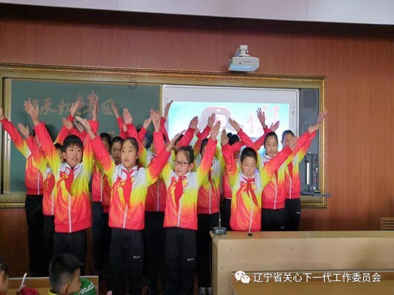 寒夜街头 民警在十公里外找到失联老人